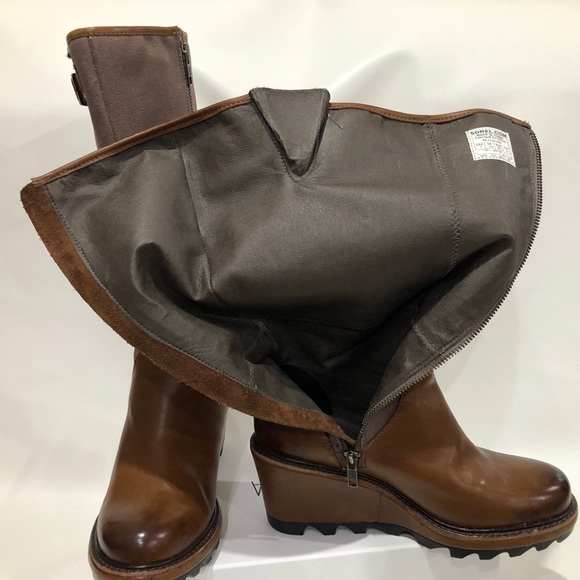 Sorel Lux Leather Wedged Boots Brown Side Zippers - Picture 6 of 16